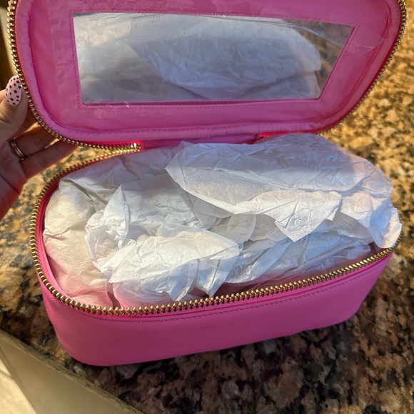 Leather Stoney clover makeup bag - Picture 3 of 4